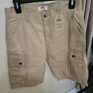 Boys Levis Khaki Shorts, Size 16, New